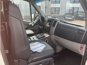 Линейка Mercedes-Benz Sprinter 516 CDI 4x2 Sprinter 516 CDI 4x2, Rettungswagen, Bi-Xenon: снимка 5 Линейка Mercedes-Benz Sprinter 516 CDI 4x2 Sprinter 516 CDI 4x2, Rettungswagen, Bi-Xenon: снимка 5