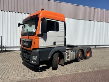 Влекач MAN TGX 26.500