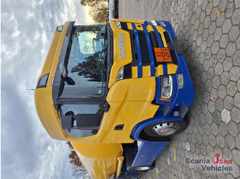 Влекач SCANIA G 410