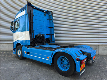 Влекач Volvo FH 460 / I-Shift / 2 Tanks / Tuv: 2-2026 / NL Truck: снимка 3