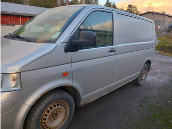 Малък ван Volkswagen Transporter 1.9 TDI: снимка 4 Малък ван Volkswagen Transporter 1.9 TDI: снимка 4