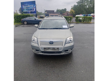 Лек автомобил TOYOTA