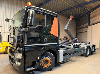 Мултилифт с кука камион MAN TGX 26.400