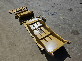 Прикачен инвентар CATERPILLAR