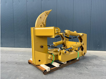 Прикачен инвентар CATERPILLAR