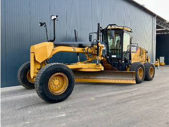 Грейдер CATERPILLAR 140M