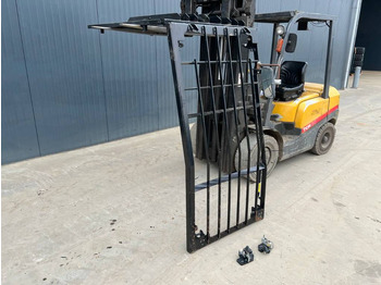 Кабина и интериор CATERPILLAR