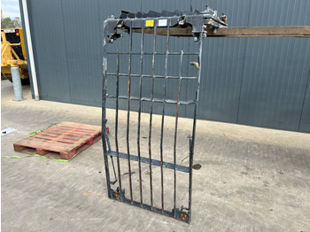 Кабина и интериор CATERPILLAR