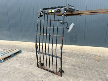 Кабина и интериор CATERPILLAR