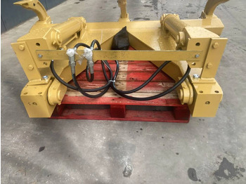 Нови Прикачен инвентар за Строителна техника Cat D5M Ripper: снимка 4