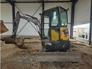 Мини багер VOLVO ECR25D