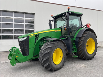 Трактор JOHN DEERE 8R Series