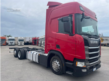 Камион с брезент SCANIA R 450