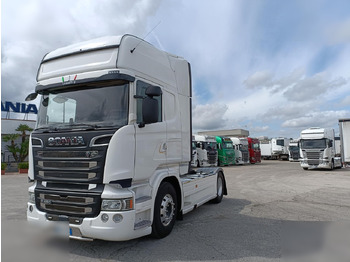 Влекач SCANIA R 450