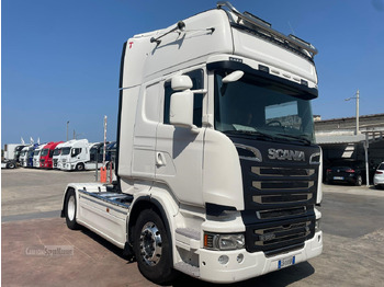 Влекач SCANIA R 560