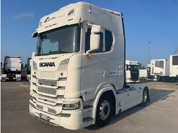 Влекач SCANIA S 500