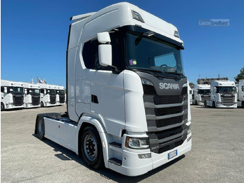 Влекач SCANIA S 500
