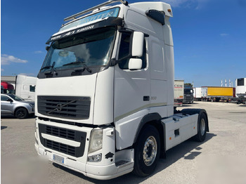 Влекач VOLVO FH12
