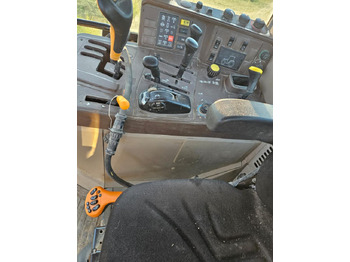 Трактор John Deere 6920: снимка 3