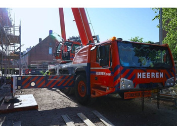Кран за всякакви терени DEMAG
