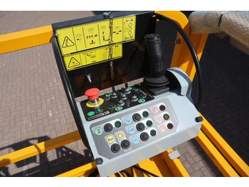 Ножична работна платформа Haulotte Compact 12DX Valid Inspection, *Guarantee! Diesel,: снимка 4