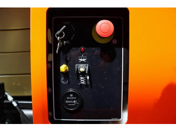 Ножична работна платформа JLG RT4769 Unused, Diesel, 16.3m Working Height, 363kg: снимка 3