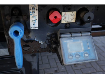 Брезентово ремарке Krone SD Dutch Registration, 3-Axle, Lift Axle, Air Susp: снимка 5 Брезентово ремарке Krone SD Dutch Registration, 3-Axle, Lift Axle, Air Susp: снимка 5