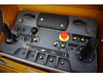Телескопична платформа XCMG XGS28E Valid inspection, *Guarantee! Diesel, 4x4 D: снимка 3