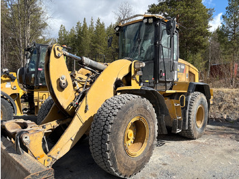 Колесен товарач CATERPILLAR 938M