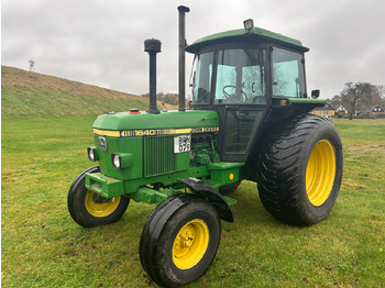 Трактор JOHN DEERE 1640