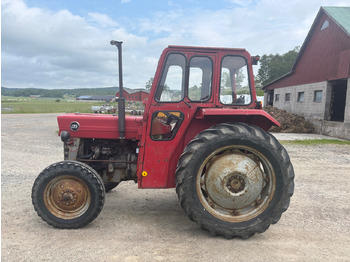 Трактор MASSEY FERGUSON 100 series