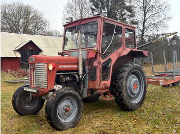 Трактор MASSEY FERGUSON