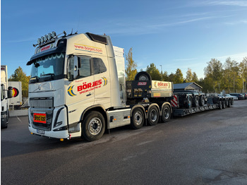 Камион VOLVO FH16