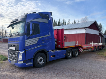 Камион VOLVO