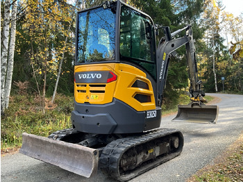 Багер VOLVO ECR25D