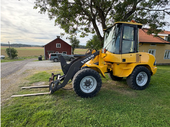 Колесен товарач VOLVO L30B