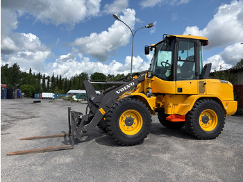 Колесен товарач VOLVO L30G