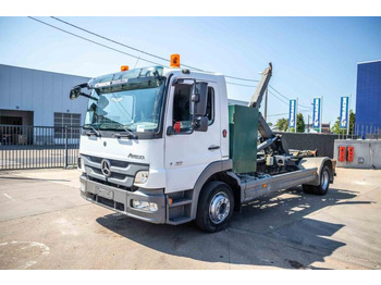 Мултилифт с кука камион MERCEDES-BENZ Atego 1222