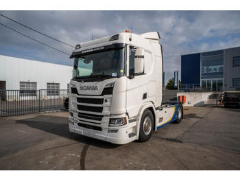 Влекач SCANIA R 450