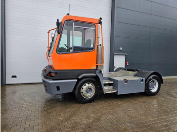 Терминален влекач TERBERG