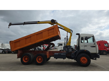 Самосвал камион, Камион с кран Renault G 300 Manager (POMPE MANUELLE / GRUE COPMA 90.2 / LAMES / 6X4 / GRAND PONT): снимка 4