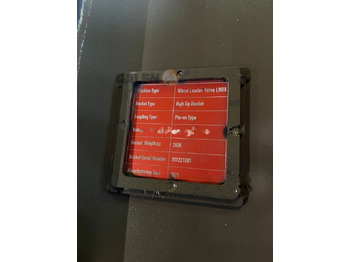 Нови Кофа за товарач Volvo L90H HIGH DUMP BUCKET: снимка 3