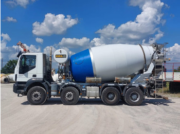 Бетоновоз IVECO Trakker