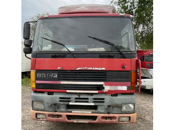 Влекач DAF CF 85