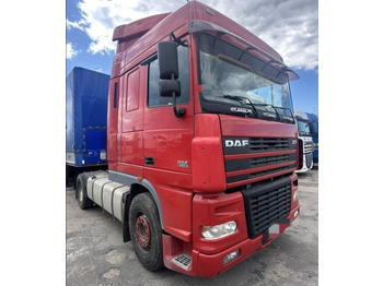 Влекач DAF XF 95