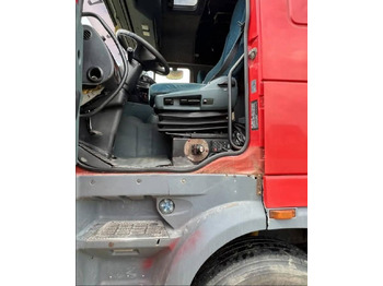 Влекач DAF XF 95.480 Tractor head: снимка 2