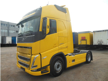 Влекач VOLVO FH 500