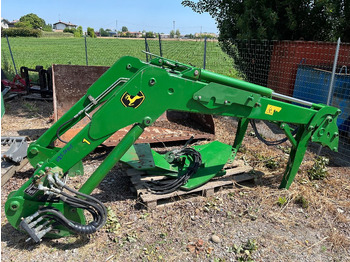 Прикачен инвентар JOHN DEERE