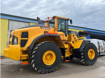 Колесен товарач VOLVO L220H