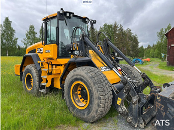 Колесен товарач JCB 427